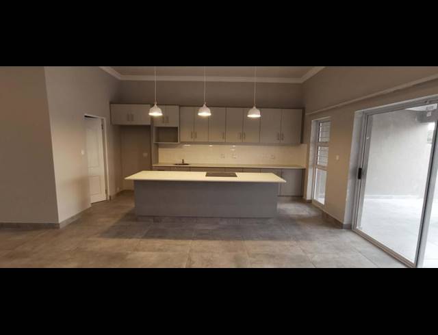 3 BEDROOM TOWNHOUSE FOR SALE IN ISLAND VIEW